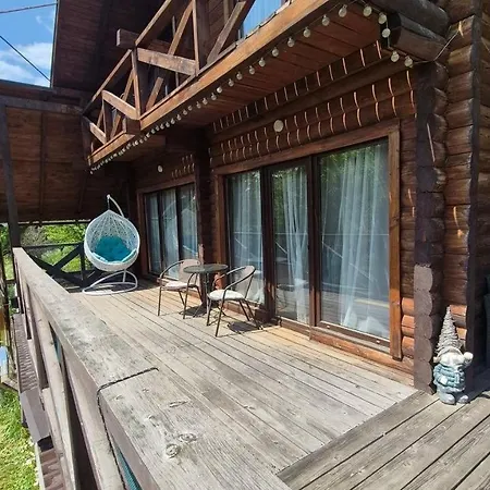 Forest House * Yablunytsya